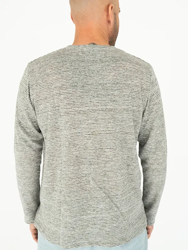Olona Men's Gray Long Sleeve T-Shirt